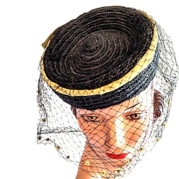 1940s True Vintage Black Tilt Hat With Green Ribbon Trim And A Full Face Veil - Picture 6 of 8